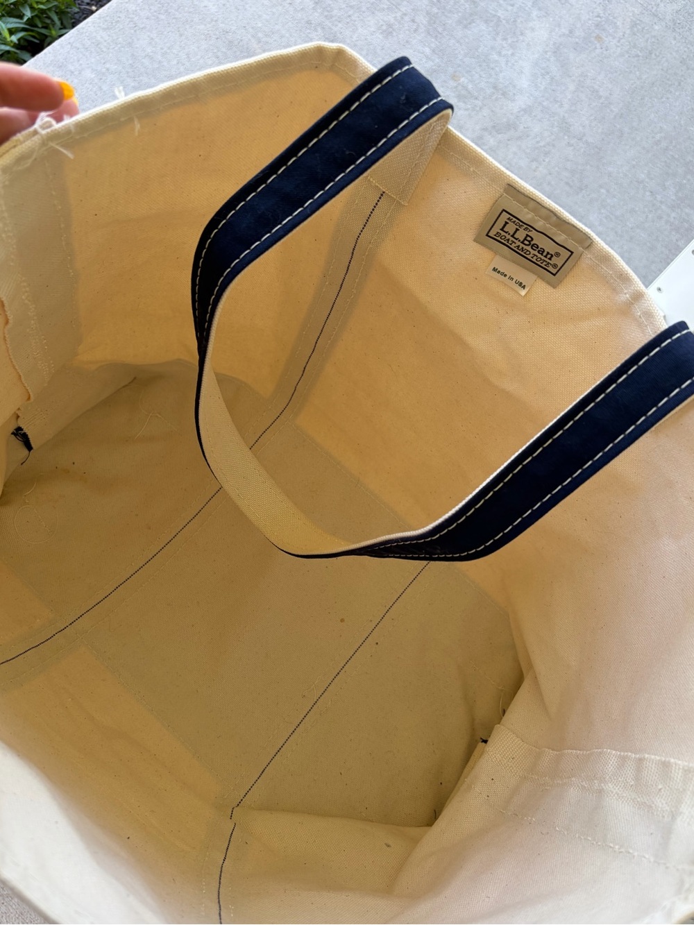 LLbean made in USA boat and tote navy cream large tote bag with long handles - Picture 12 of 13